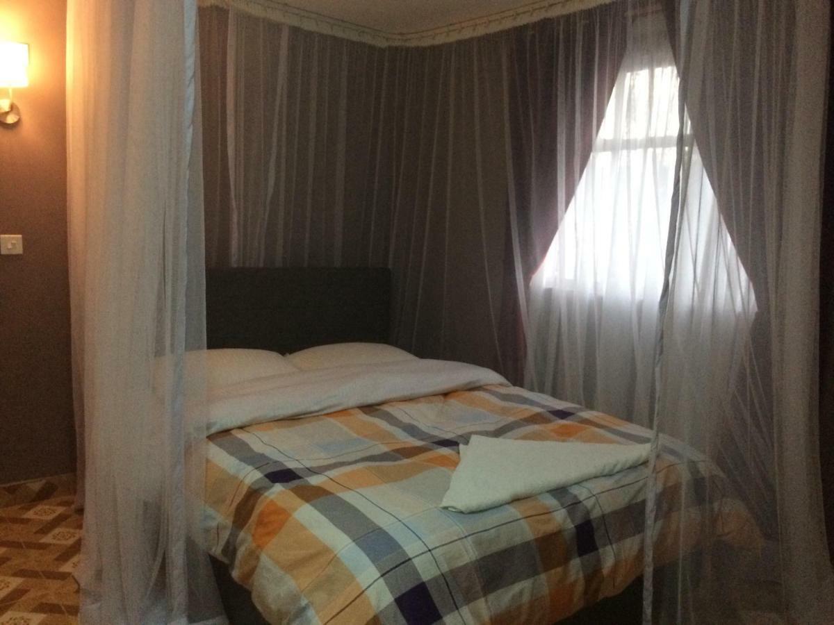 Midlands 033 Hotel Narok Екстериор снимка